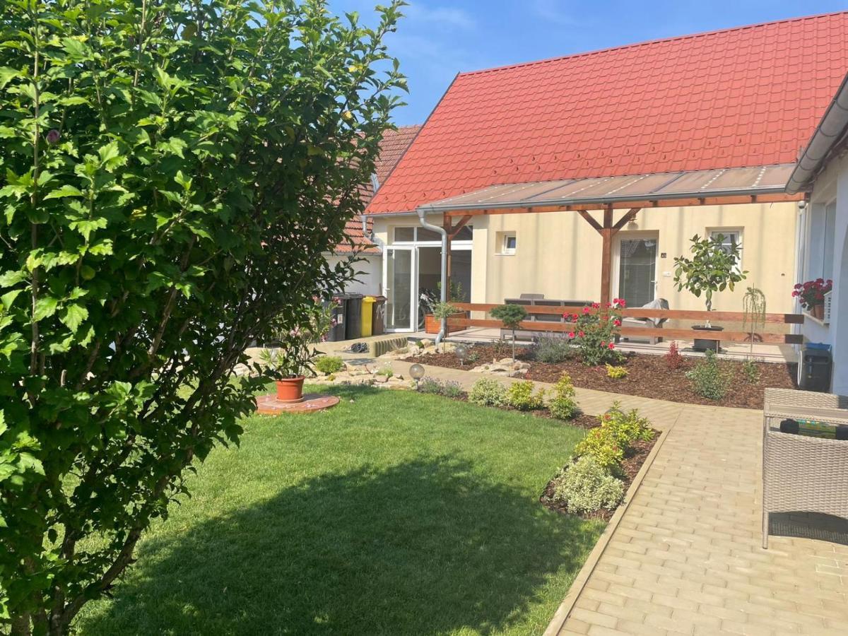 Apartmany U Palavy Přítluky Exterior foto